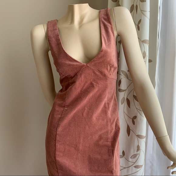 Pink velvet dress from forever 21 - Picture 3 of 9